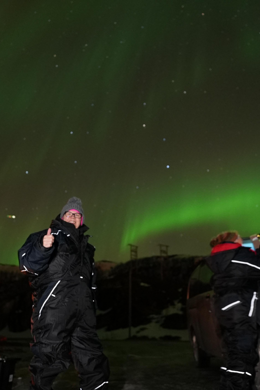 From Tromsø: Northern Lights Tour with Hot Drinks and Photos - Key highlights that matter