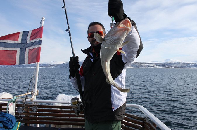 From Tromso: Polar Fishing Adventure - Unlimited hot drinks, plus the small comforts that make cold tolerable
