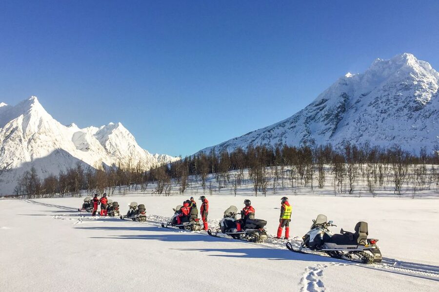 From Tromsø: Snowmobile Safari in the Lyngen Alps - Driver switches and photo stops: how to get the most out of the ride