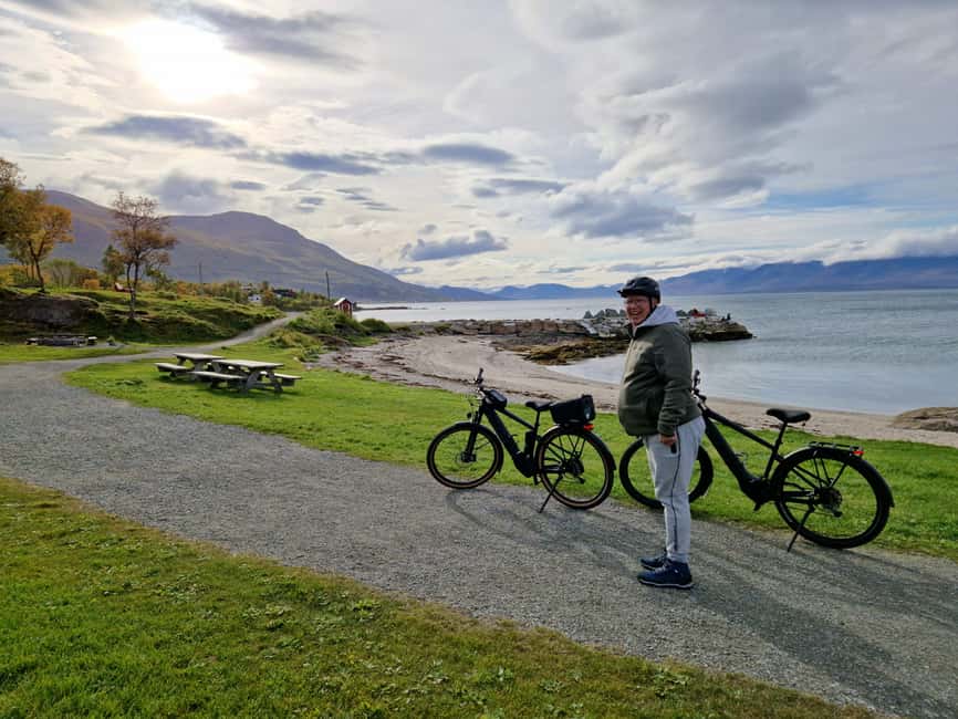 From Tromsø: Tromsø Highlights & History Tour With E-Bike - The first stretch: Tromsø highlights, Polaria, and the Telegrafbukta viewpoint run