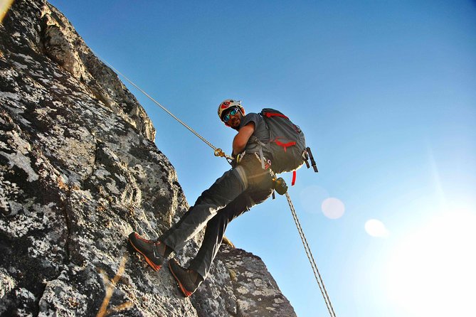 Full Day Combo Kayak and Rappel - Northern Explorer - Why this combo works in Lofoten