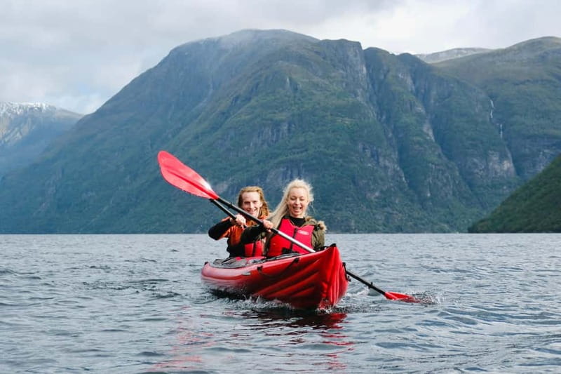 Geiranger: Beginner-Friendly Fjord Kayaking - The 2-Hour Paddle: From Easy Strokes to Waterfall Views