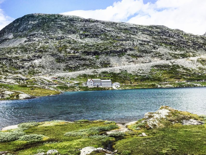 Geiranger: Dalsnibba, Flydalsjuvet, Eagle Bend & Fjords Tour - Meeting Point at Ørnevegen 5, Right by the Action