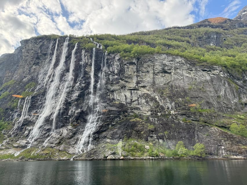 Geiranger Dalsnibba: mini bus tour - Who This Tour Suits Best, and Who Might Skip It