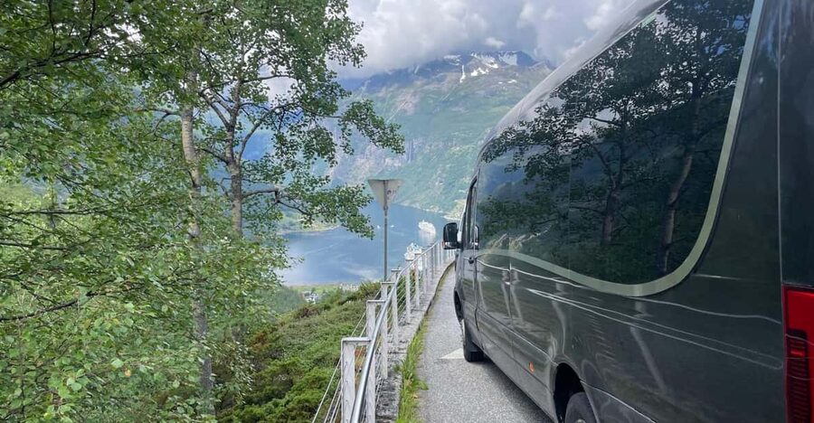 Geiranger Dalsnibba: mini bus tour - FAQ