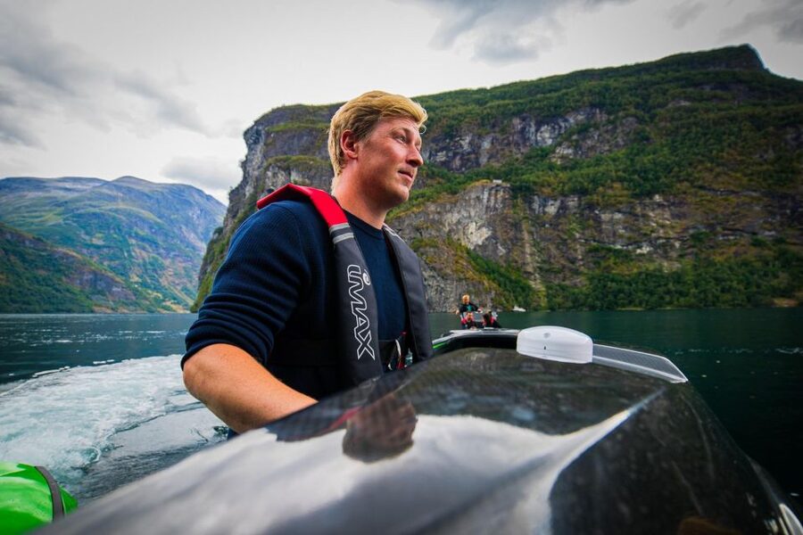 Geiranger: Guided Geirangerfjord Boat Tour - Geirangerfjord RIB tour: what 75 minutes really feels like