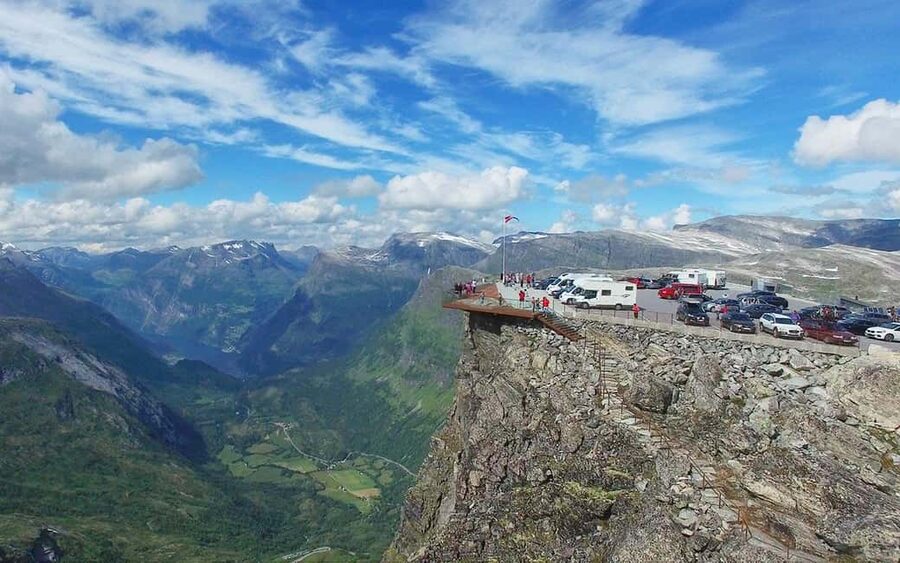 Geiranger: Panorama Bus Tours 1,5/2hr (Highlights viewpoint) - The Viewpoint Star: Flydalsjuvet and the Queens Chair