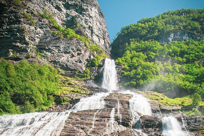Guided Boat Tour in Geiranger - Boat comfort, wet gear, and how the ride feels in real life