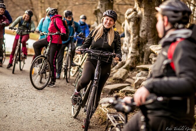 Guided EL-Bike tour in the city of Haugesund and Coastal path - From Haraldsgata to the coastal path: what the ride actually gives you