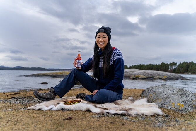 Guided Kayak Tour Bergen - Lunch with apple juice: the part you will be happy you planned for