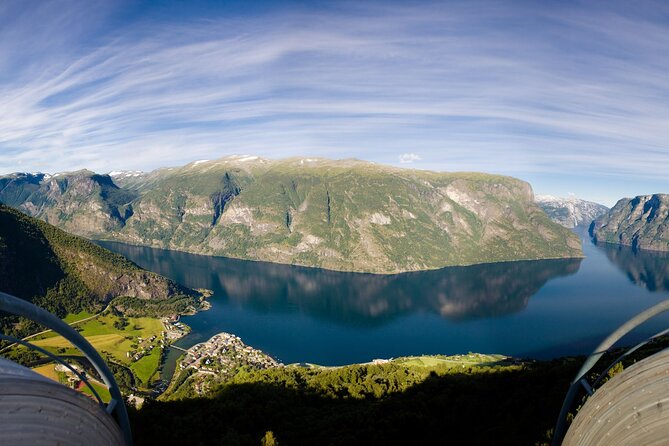 Guided Tour To Nærøyfjorden, Flåm And Stegastein - Viewpoint Cruise - The UNESCO Nærøyfjorden cruise, why the battery-powered boat matters