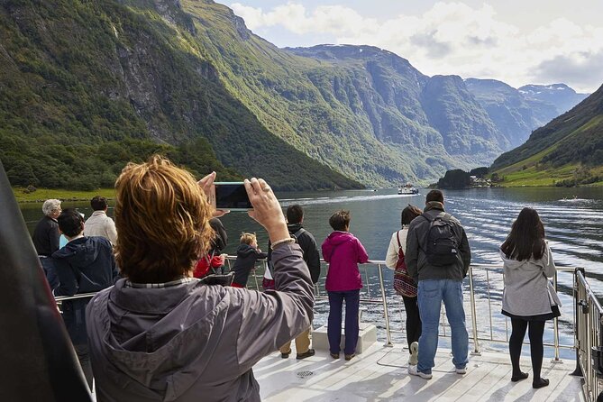 Guided Tour To Nærøyfjorden, Flåm And Stegastein - Viewpoint Cruise - Practical tips so the day feels easy, not exhausting