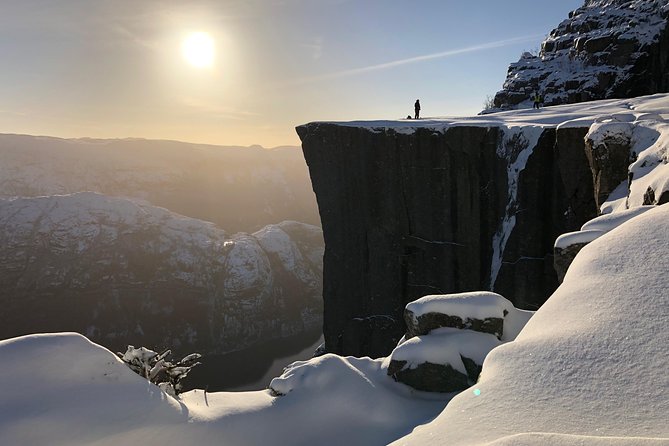 Guided winter hike to Pulpit Rock Preikestolen - Quick hits before you go