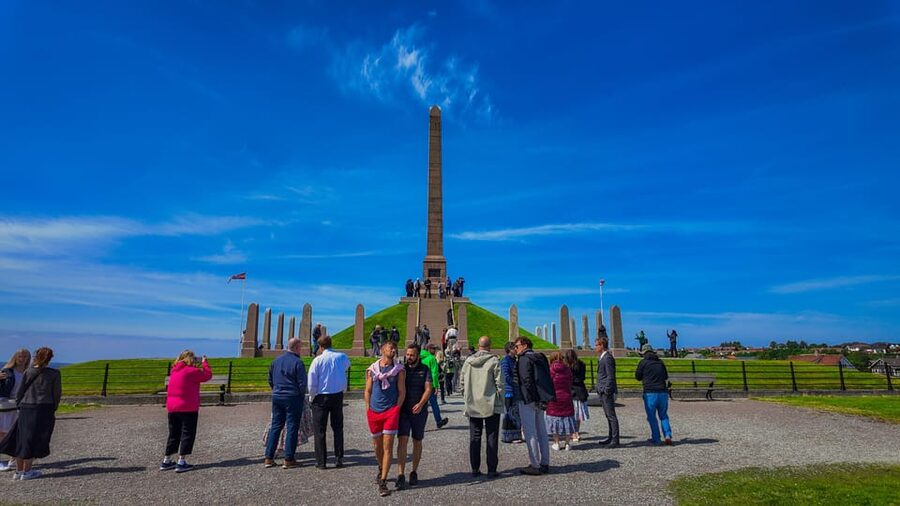 Haugesund: Guided Scenic Minibus tour of Haugesund - How the 1.5-hour timing actually feels