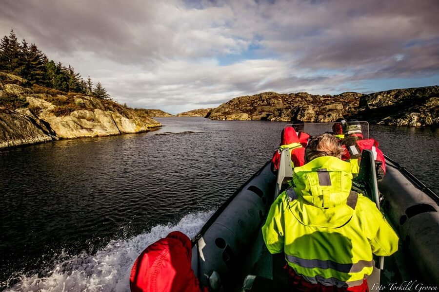 Haugesund: RIB Safari to the island communities - Survival suits, life jackets, and why your comfort matters