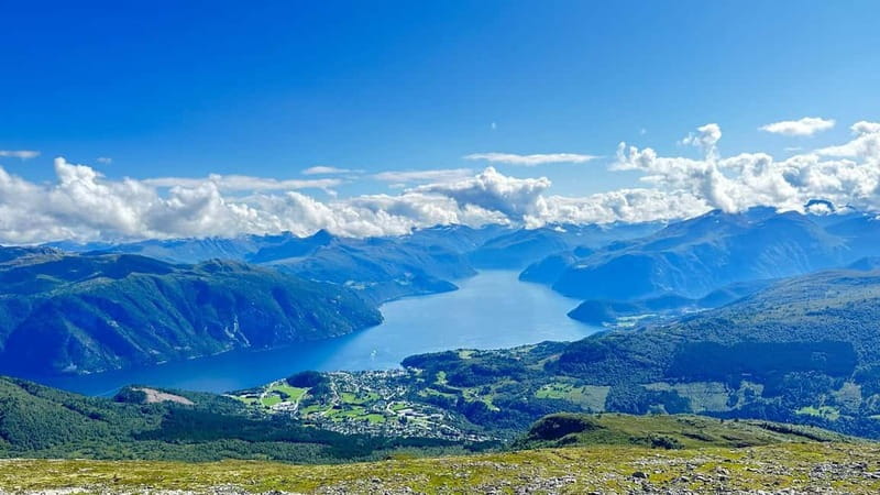 Hellesylt: Fjord to Sky Scenic Escape to Stranda Gondola - Hellesylt to Stranda: Why this route works as a scenic reset