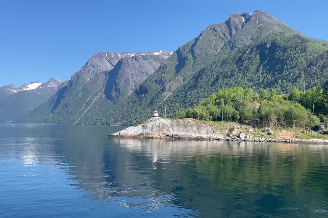Hjørundfjord Fjord Tour Roundtrip from Ålesund - Price and time: is $118.14 per person good value?