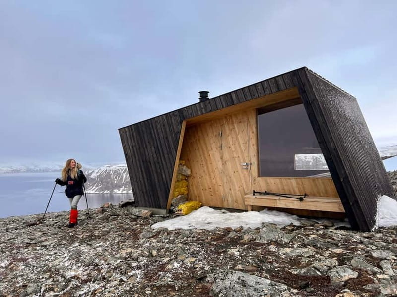Honningsvåg: Hiking Tour. Arctic Ocean Views from Mountains - Sherpa Steps To a Cabin Stop: The 3-Hour Arctic Hike That Makes North Cape Feel Close