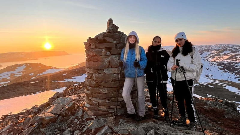 Honningsvåg: Hiking Tour. Arctic Ocean Views from Mountains - Climbing the Sherpa Steps: Safe Footing on Uneven Ground