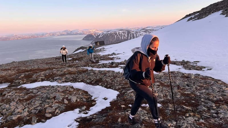 Honningsvåg: Hiking Tour. Arctic Ocean Views from Mountains - Ridge Walk for Panoramas: Your Photo Loop, But Slower