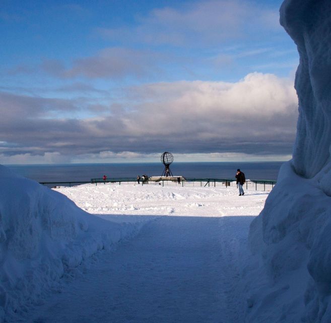 Honningsvåg: North Cape Winter Excursion with Entry Ticket - North Cape Hall: how to use your time wisely