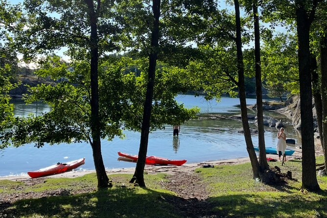 Lillesand Coastal Kayak Tour - Local Nature & Adventure - Meeting at Kokkenes and getting on the water fast