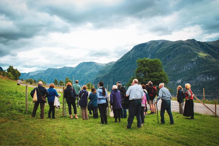 Ljøen, Hellesylt: Ljøen Farm Tour - Practical tips so you get the most out of the hour