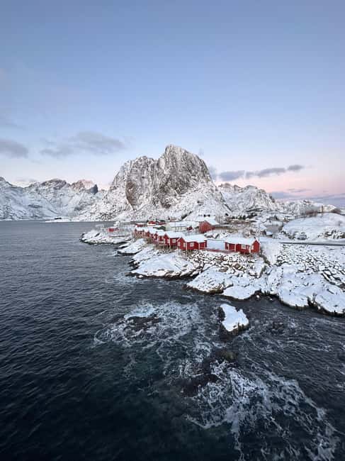 Lofoten: Chinese speaking photo tour - Svolvær to Å - Hamnøya and the Red Bridge: The Fastest Way to Get That Classic Shot