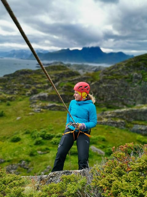 Lofoten: Full Day Combo tour, (kayaking and rappelling) - Rappelling Down the Cliffs: Adrenaline With Safety Coaching