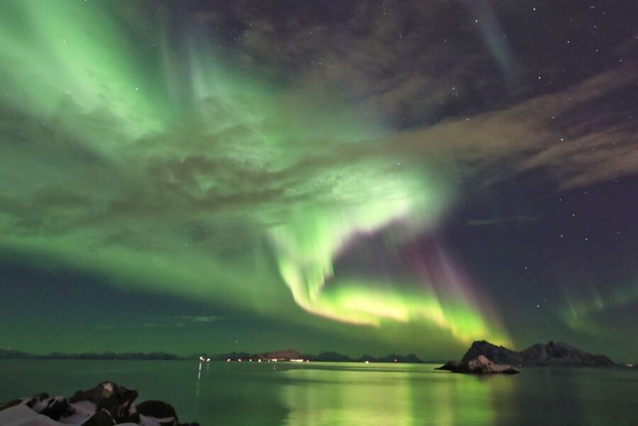 Lofoten: Northern Lights Tour with Photographer - Pickup at 8:15 PM and 8:30 PM, then a quick reality check