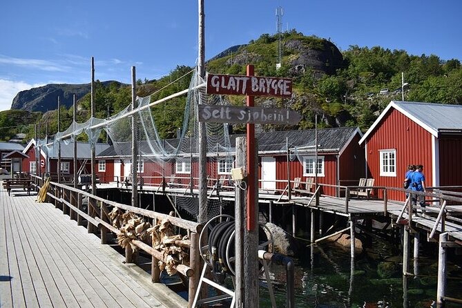 Lofoten VIP PRIVATE tour from Svolvaer - Flakstadpollen: turquoise water, shells, and a calmer shoreline feel