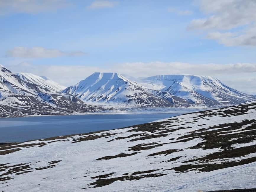 Longyearbyen: Snowshoeing Adventure to Svalbard Glacier - Snowshoeing Made Friendly: Deep Snow, Poles, and Real Footing