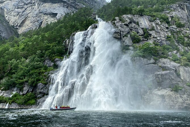 Lysefjorden & Pulpit Rock RIB-Safari from Stavanger - Fantahålå Vagabond Cave Stop, Going Right Into the Cliffs
