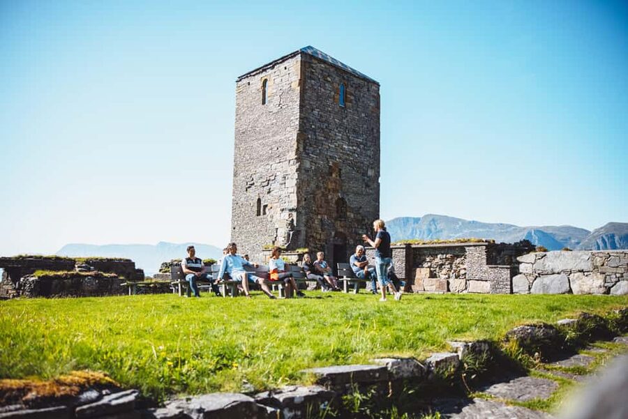 Måløy: Scenic boat tour with guided stop on Selja Monastery - Key Points at a Glance