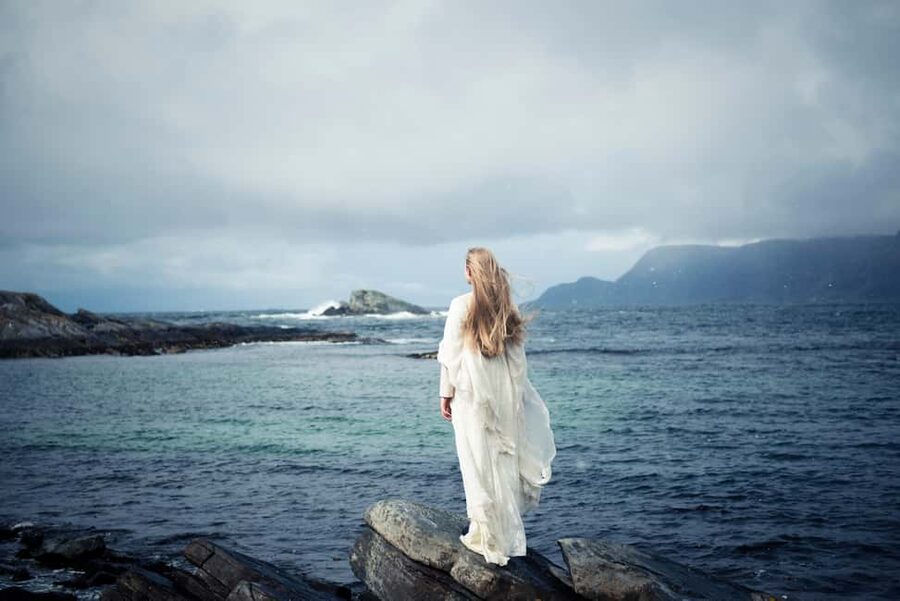 Måløy: Scenic boat tour with guided stop on Selja Monastery - Price and value for a 160-minute guided cruise from Måløy