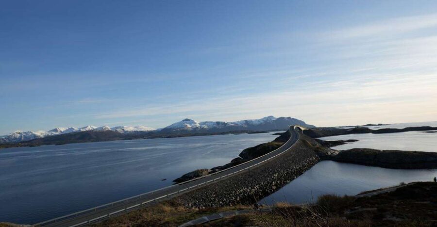 Molde: Atlantic Ocean Road and Tour of Bud Fishing Village - Starting in Molde: where the tour meets your ship