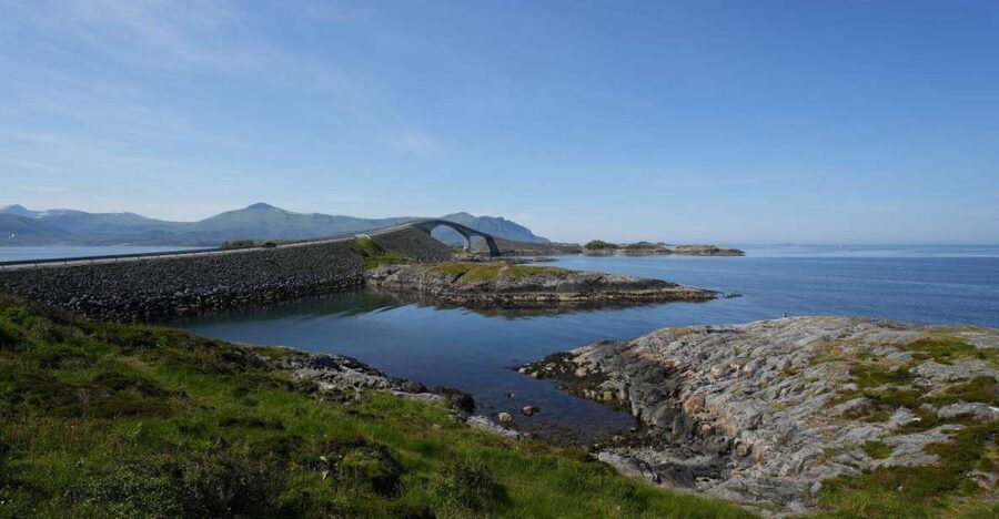 Molde: Atlantic Ocean Road & Varden Audio Guide Bus Tour - Weather and Road Conditions: What Changes, and What Stays Reliable