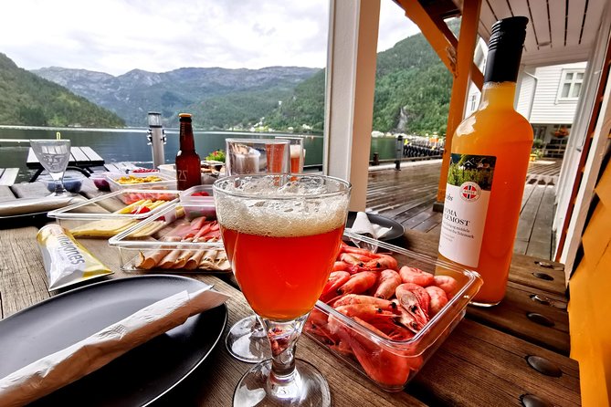 Mostraumen Private Pontoon Cruise - The Main Cruise Experience, Plus What the Comfortable Pontoon Boat Changes