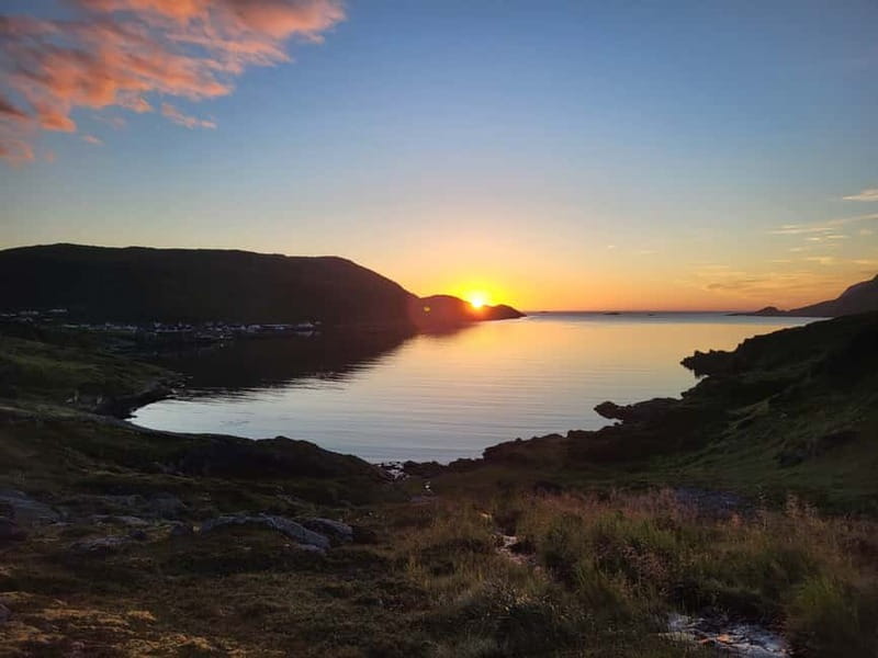 North Cape and King Crab Tour with Sámi Camp Tour - Nordkapphallen and North Cape Experience: what you can do in 1.5 hours