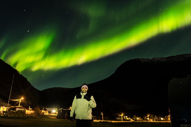 Northern Lights Chase with Sámi & local storytelling - What to expect when the aurora takes its time