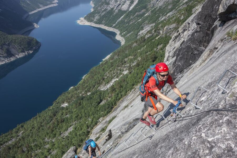 Odda: Full-Day Trolltunga Via Ferrata & Sky Ladder Adventure - Skjeggedal Start: Warm Up on Ringedalen Lake and Find Your Rhythm
