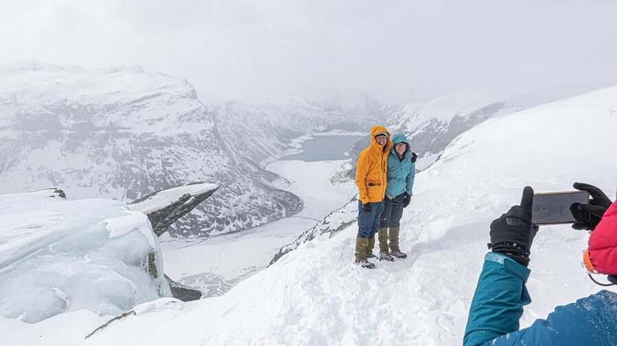 Odda: Trolltunga Winter Hike on Snowshoes - Ringedalen and the Frozen Waterfall world