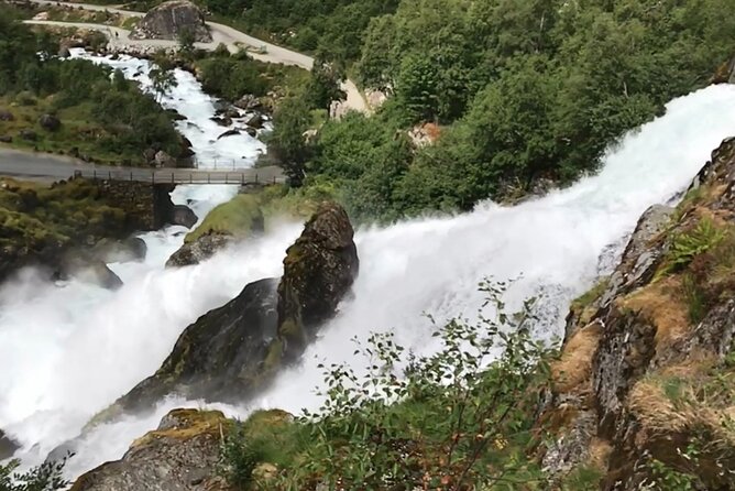Olden 4 Hour Briksdal Glacier Tour in Briksdalsbreen - What to pack and who should rethink this hike