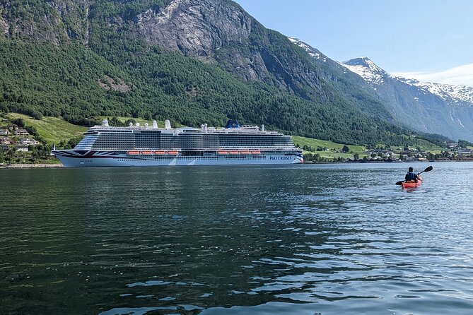 Olden: Easy Kayaking for Beginners on the Fjord - Gear that actually works: wetsuits, shoes, and staying dry