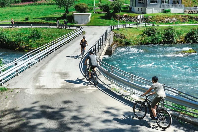 Olden: Guided e-bike tour - Naustgrenda 20 to the fjord, what the 2 hours are really like
