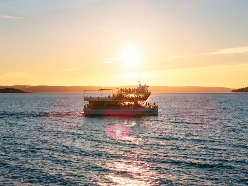 Oslo: 3-Course Dinner & Live Music Cruise on the Oslofjord - First impression: a dinner that feels like sightseeing, not a show