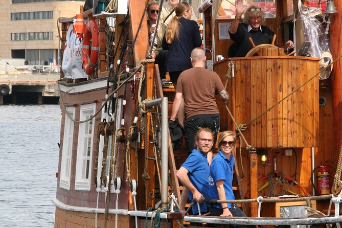 Oslo Fjord a Mini Cruise by Wooden Sailing Ship - The audio guide setup, and how to time your photos