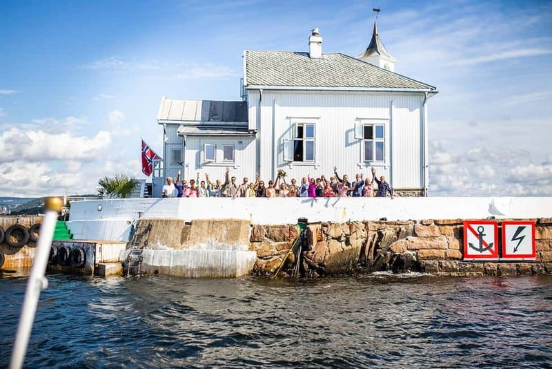 Oslo: Fjord Dinner Cruise on Sailing Ship w/ Seafood Buffet - Where you board by Akershus Fortress (and why it helps)