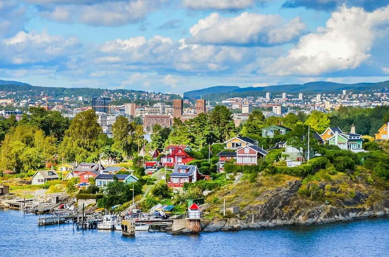 Oslo: Fjord Dinner Cruise on Sailing Ship w/ Seafood Buffet - The 3-hour flow: photos, safety briefing, dinner, then sunset views