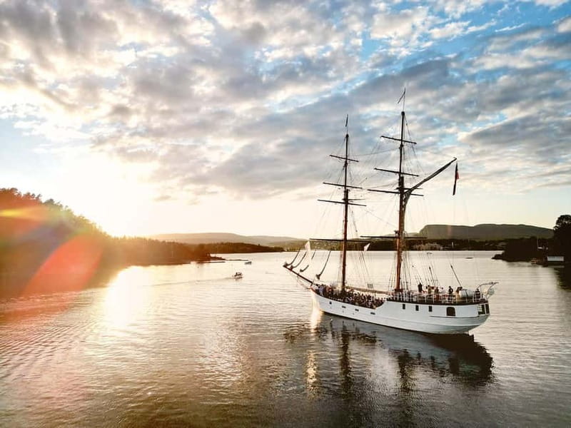 Oslo: Fjord Dinner Cruise on Sailing Ship w/ Seafood Buffet - Sightseeing from the water: what you actually notice